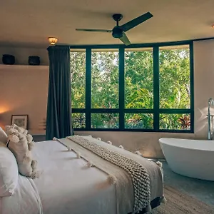 Villa Jungle Rooftop Round -priv Pool-bathtub 2a Tulum